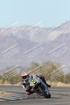 media/Dec-04-2025-Racers Edge (Thu) [[5ebc9f124d]]/3-B Group/1-Session 1 (Turn 7)/